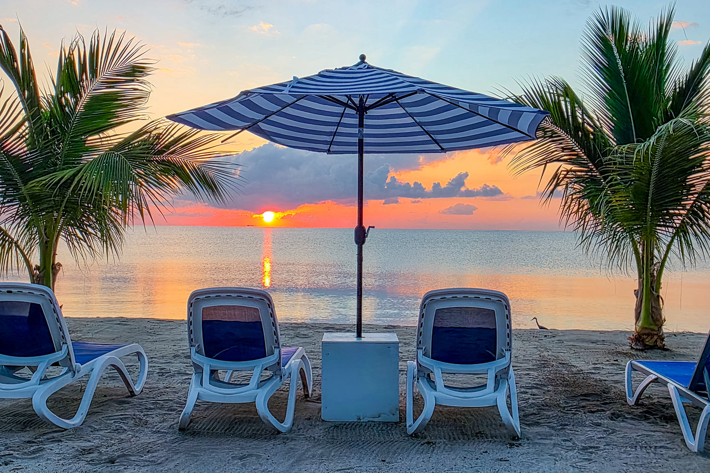 BE0001 - Colorful Caribbean Sunrise