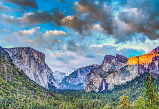 CA0006 - Yosemite Valley From Tunnel View Lookout