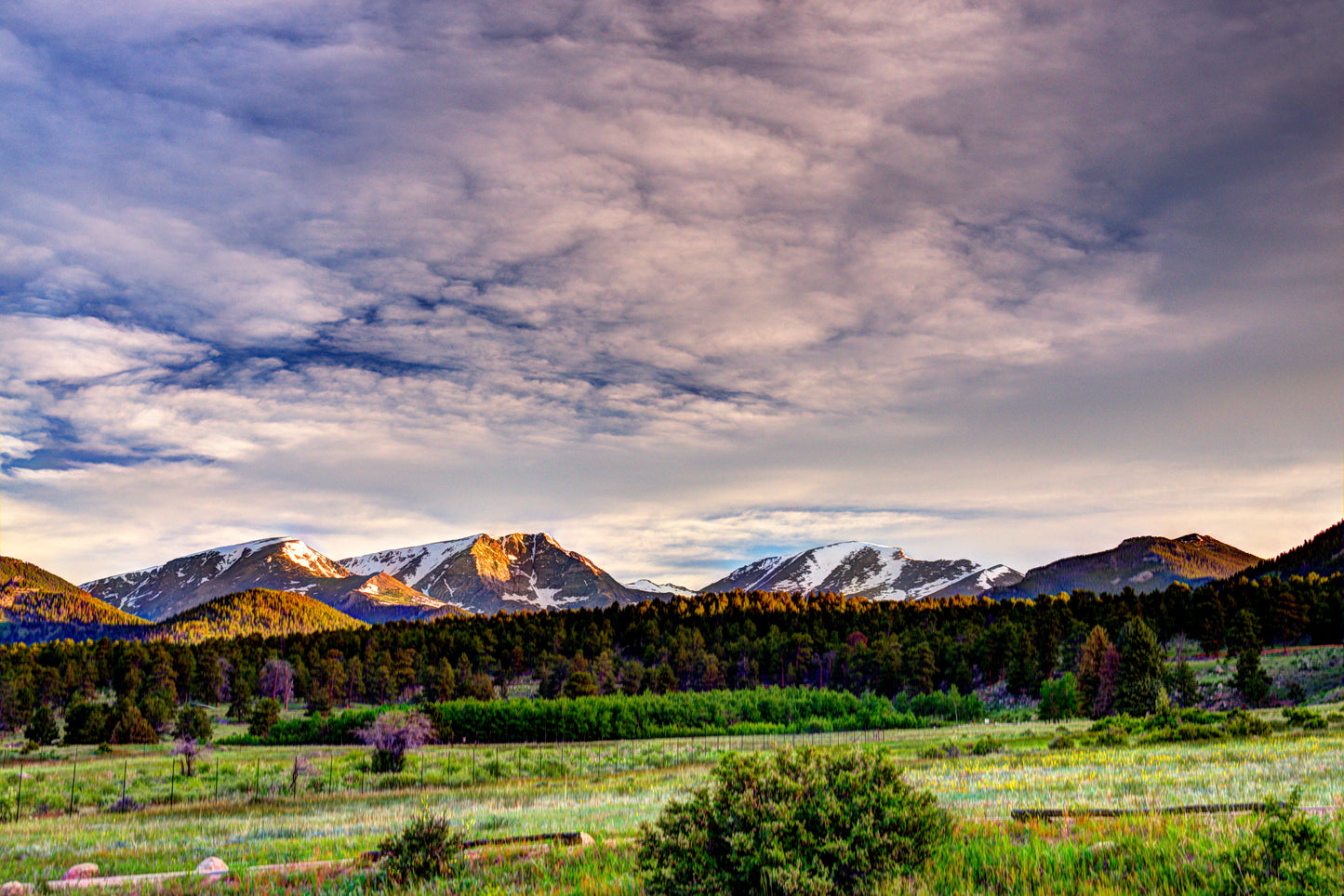 COL0006 - Dawn Breaks Over Rocky Mountain Nat'l Park