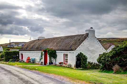 IR0042 - Thatch-Roofed Cottage in County Donegal