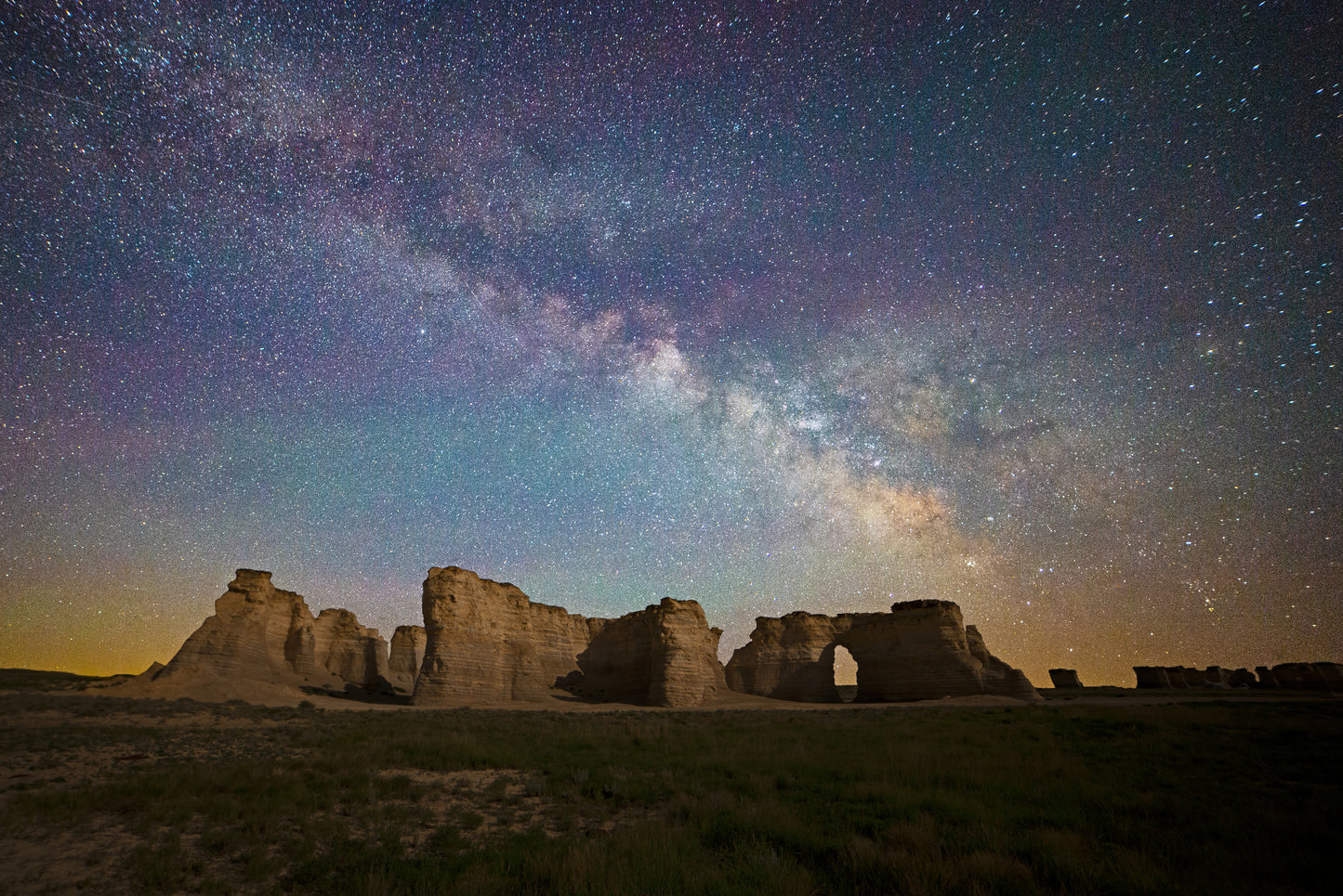 KS0018 - Monument Rocks Milky Way