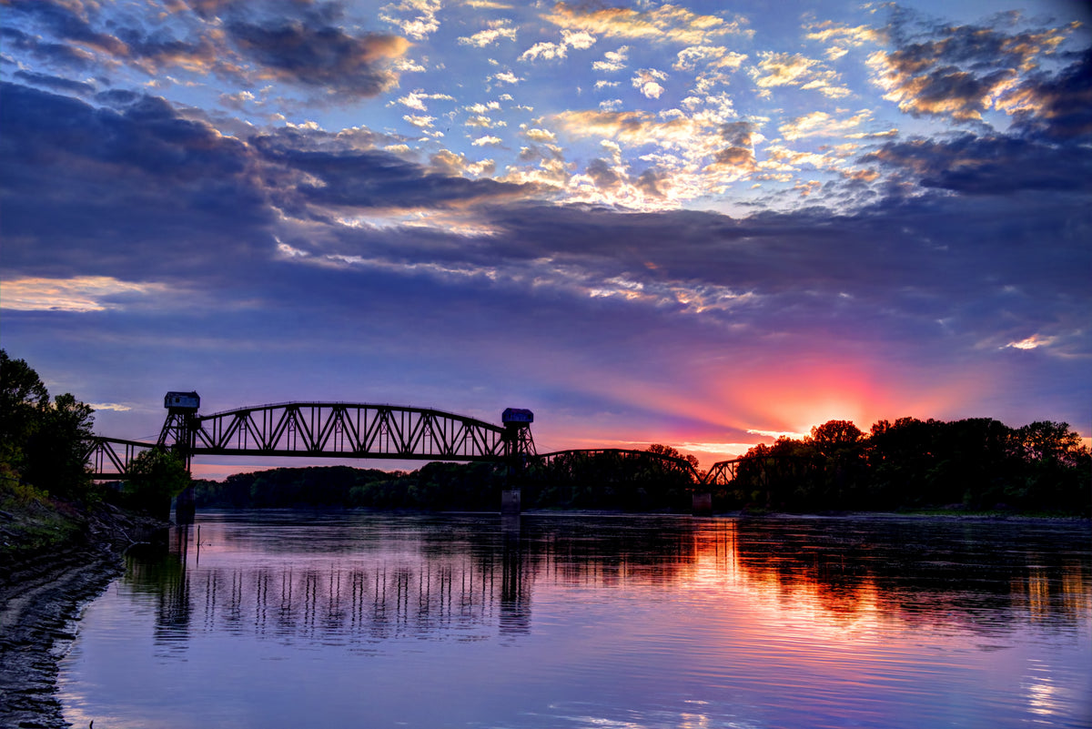 MO0017 - Katy Bridge Sunset in Boonville