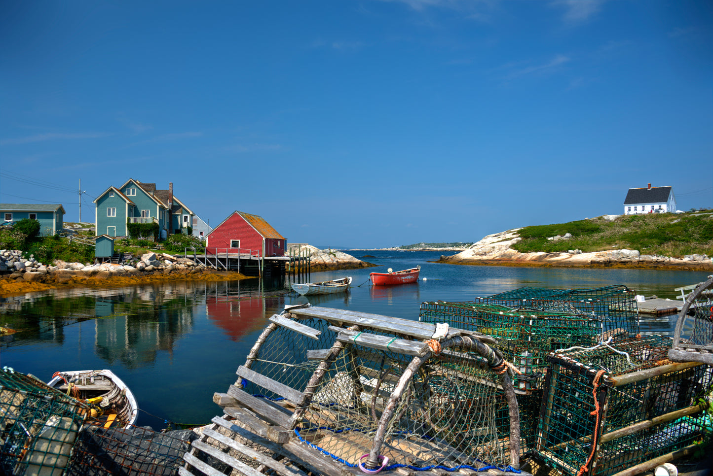NS0004 - Peggy's Cove at High Tide
